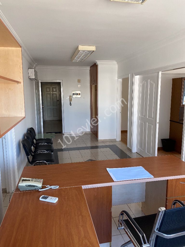 Business To Rent in Girne Merkez, Kyrenia