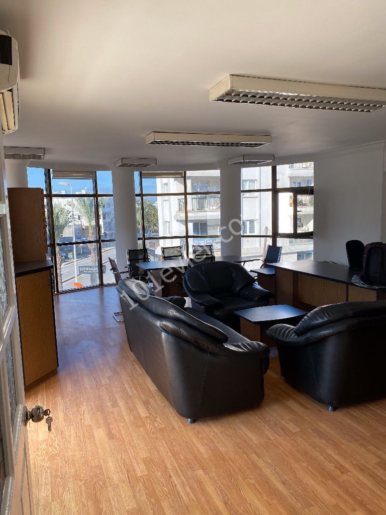 Business To Rent in Girne Merkez, Kyrenia