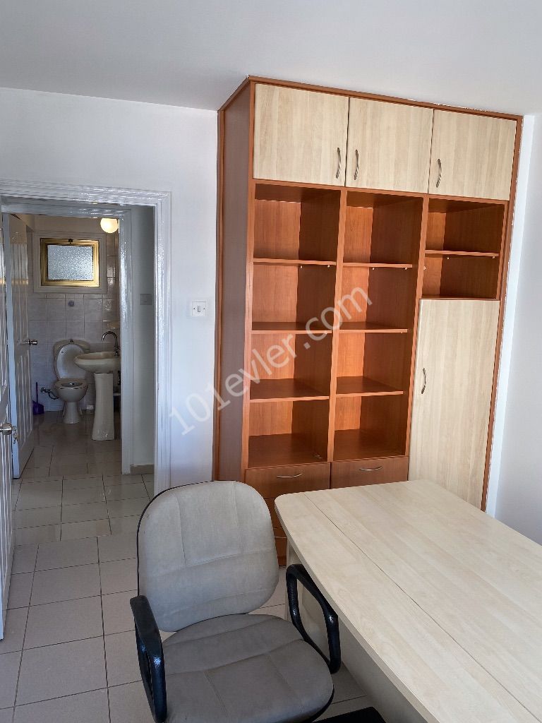 Business To Rent in Girne Merkez, Kyrenia