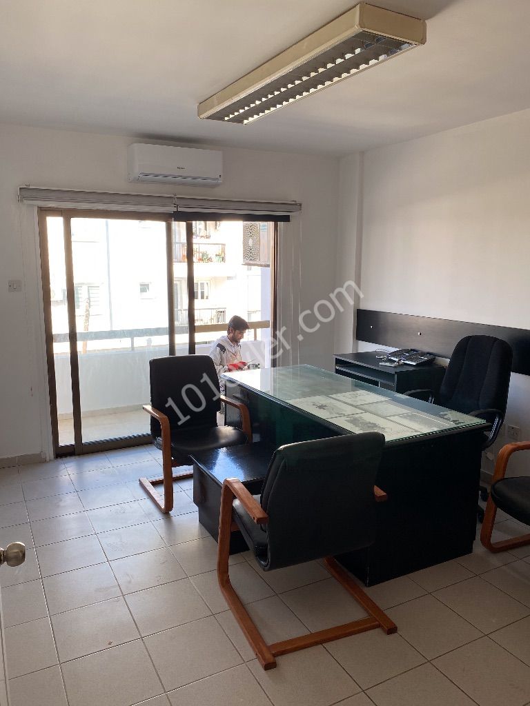 Business To Rent in Girne Merkez, Kyrenia