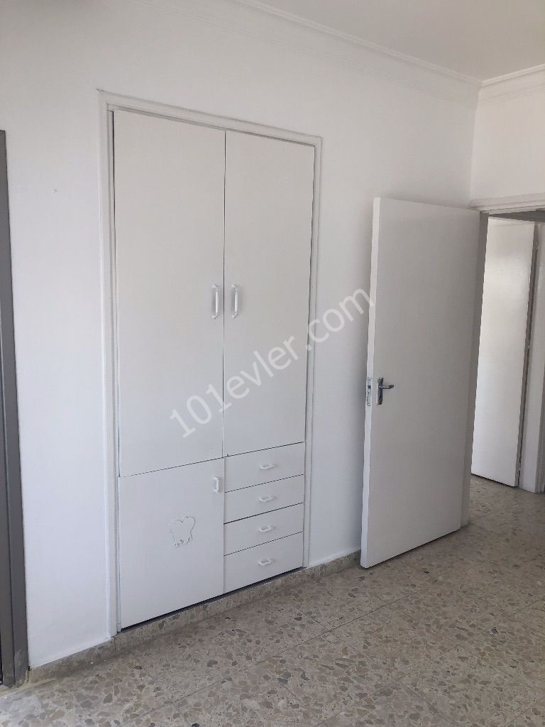 Flat To Rent in Aşağı Girne, Kyrenia