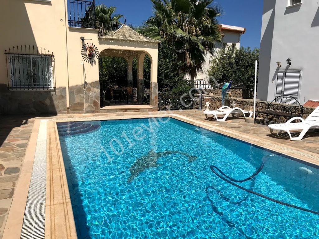 Villa For Sale in Karşıyaka, Kyrenia