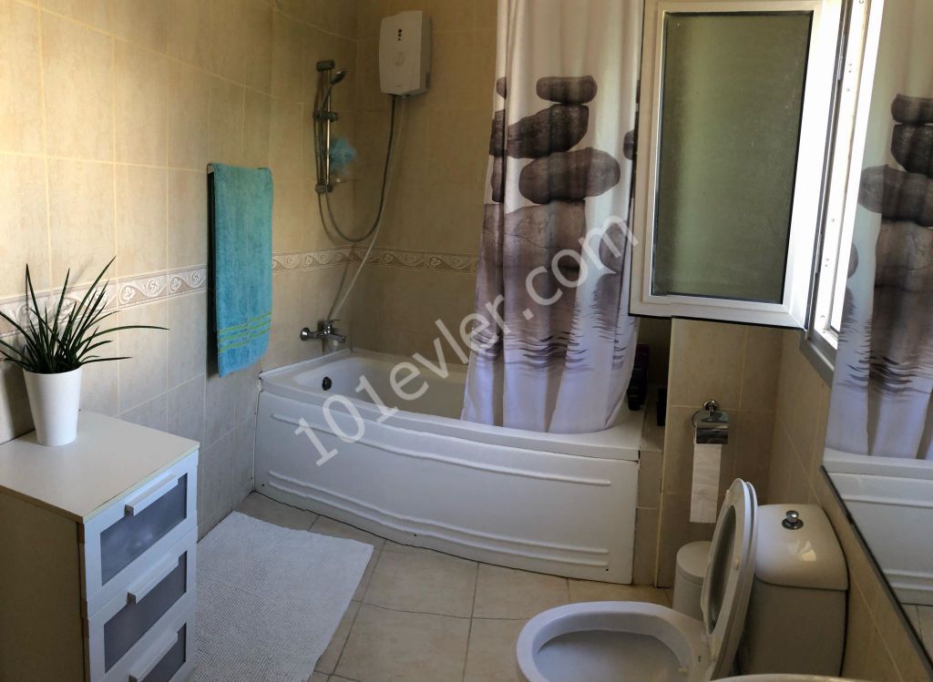 2 + 1 apartments for sale in the center of Kyrenia ** 