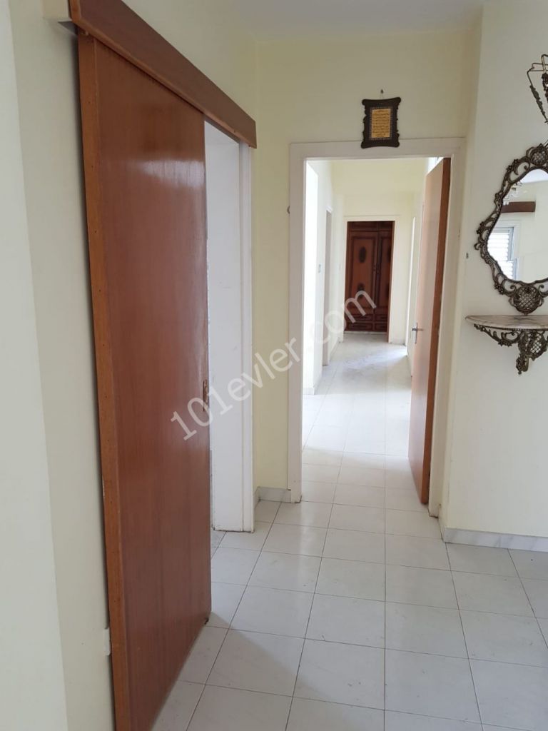 Flat For Sale in Girne Merkez, Kyrenia