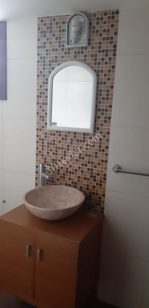 Lefkoşa Metropol bölgesinde kiralık 3+1 eşyalı daire