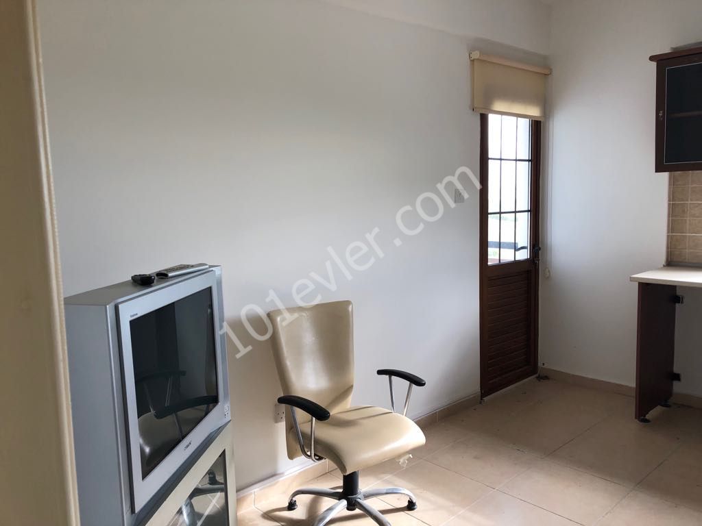 Boğazda kiralık 3+1 eşyalı daire