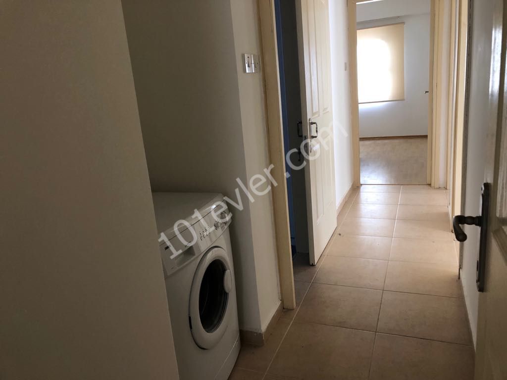 Boğazda kiralık 3+1 eşyalı daire