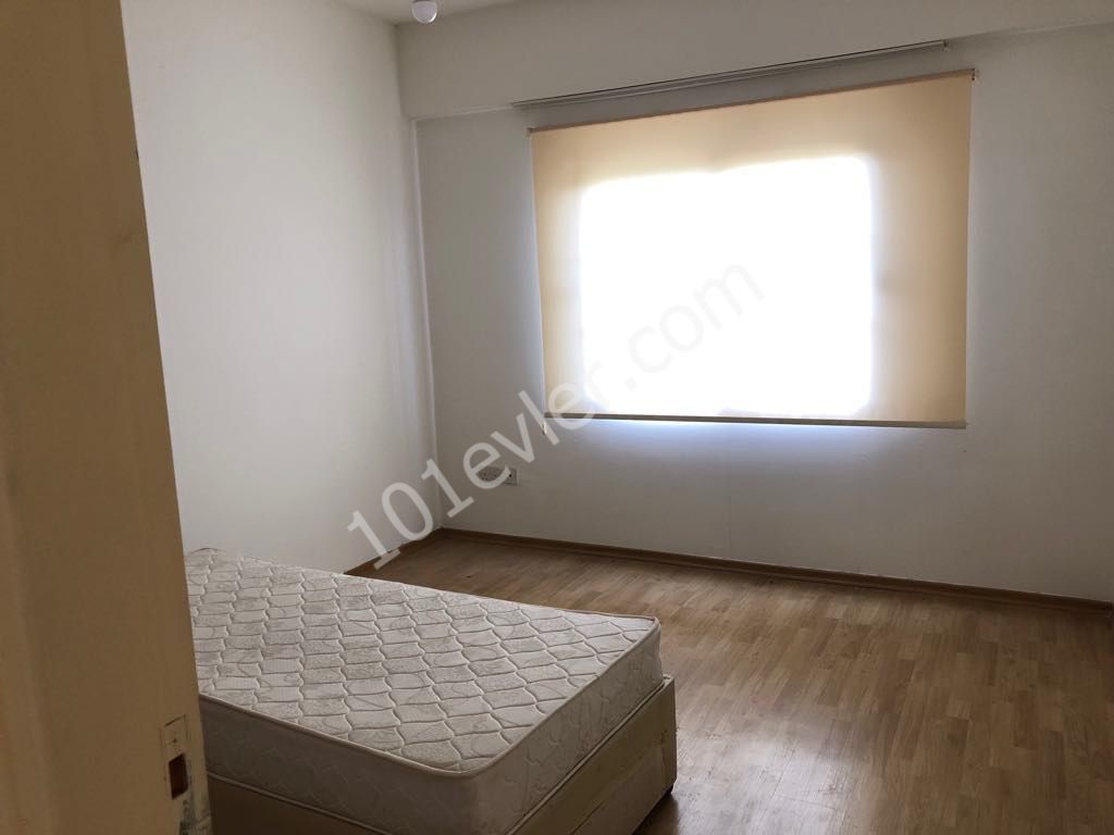 Boğazda kiralık 3+1 eşyalı daire