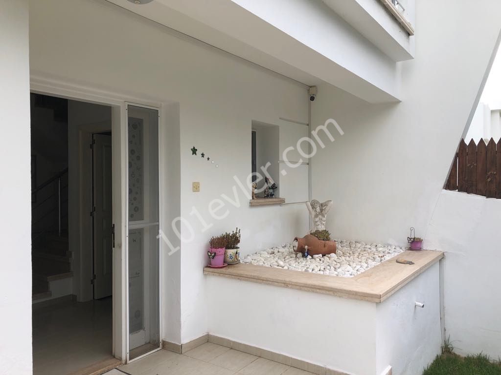 Villa For Sale in Karaoğlanoğlu, Kyrenia