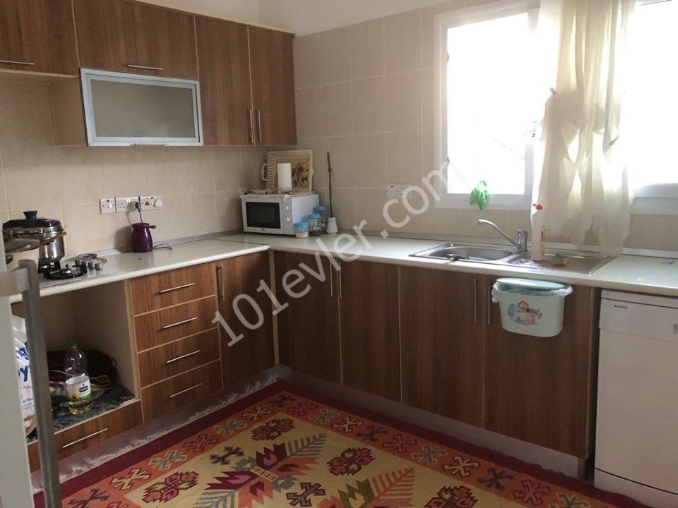 3+1 Wohnung zum Verkauf in Kyrenia Bosporus ** 