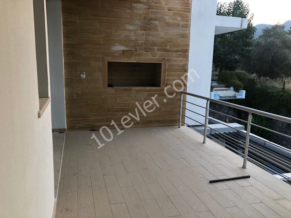 Doğanköy'de Water Garden residence satılık ful eşyalı 3+1 daire