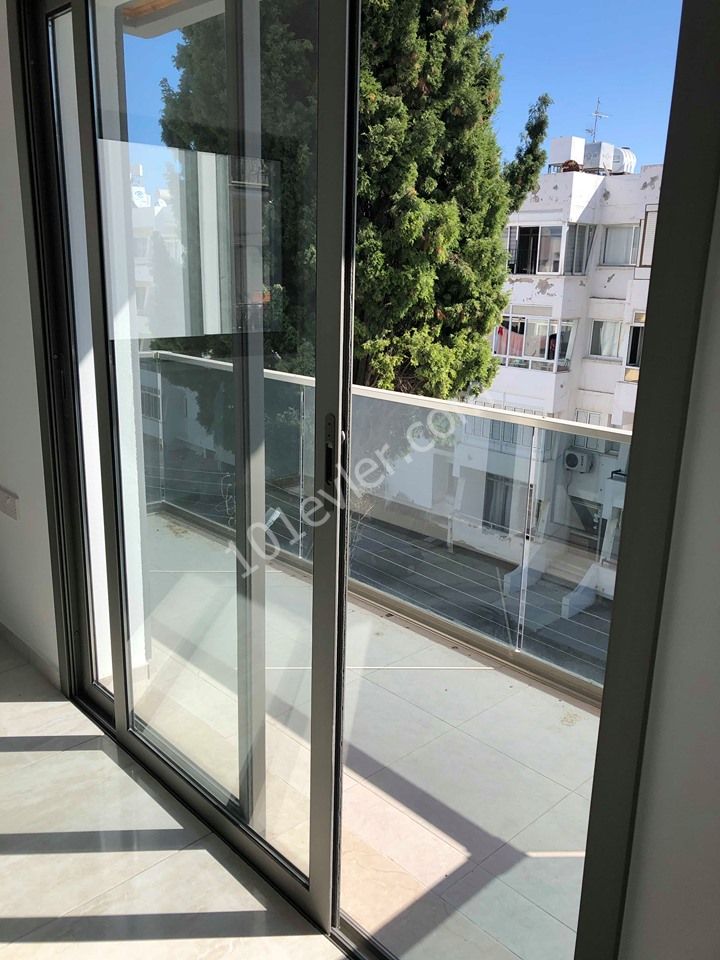 Flat To Rent in Girne Merkez, Kyrenia