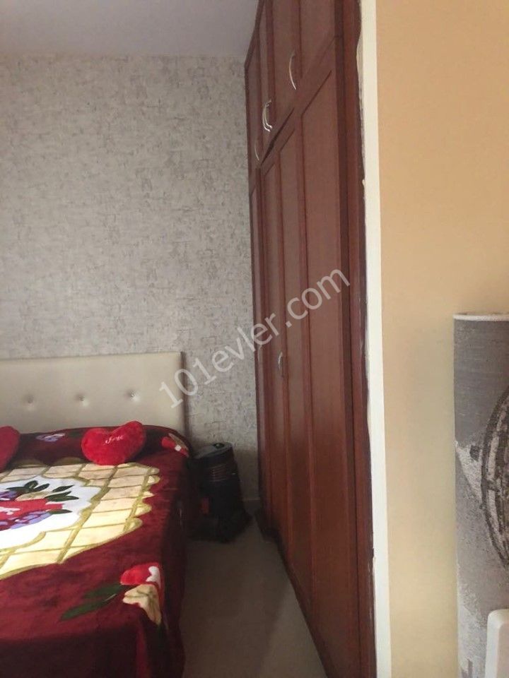 Girne Merkezde 3+1 eşyalı daire