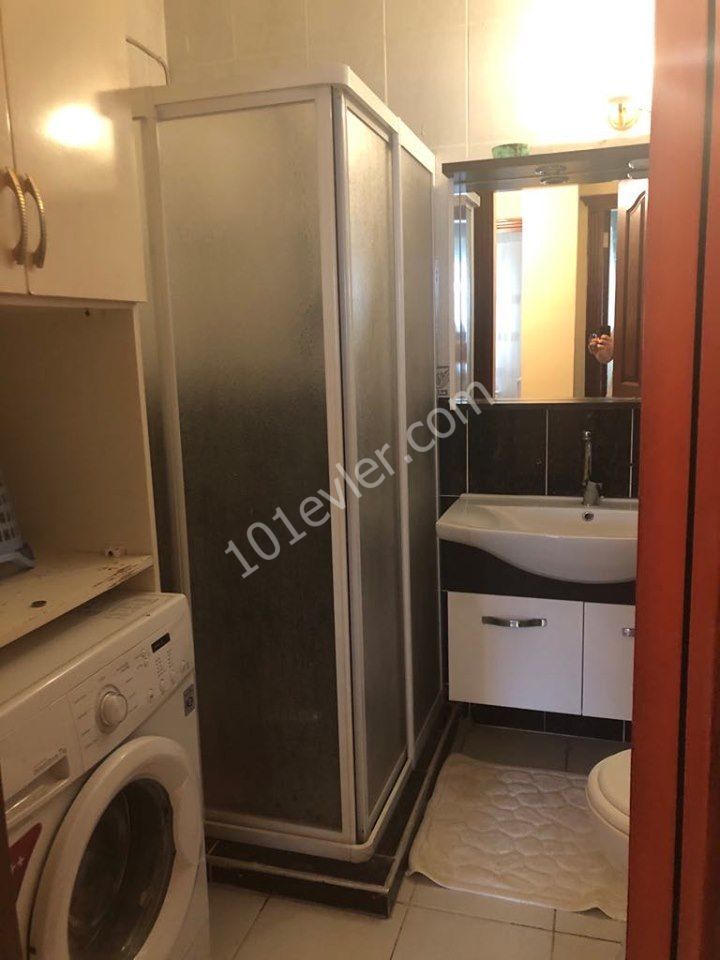 Girne Merkezde 3+1 eşyalı daire