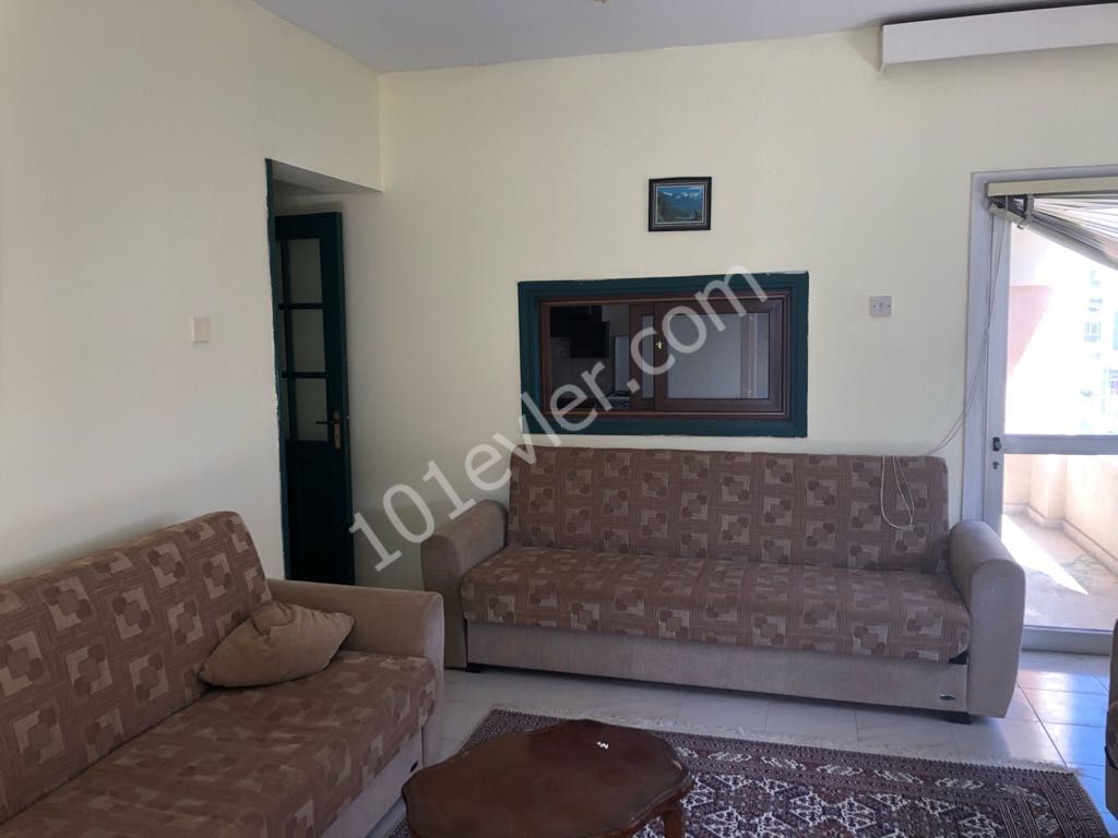 2+1 Apartments in the center of Kyrenia ** 