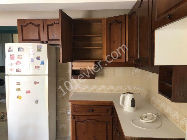 Girne Merkezde kiralık 2+1 eşyalı daire