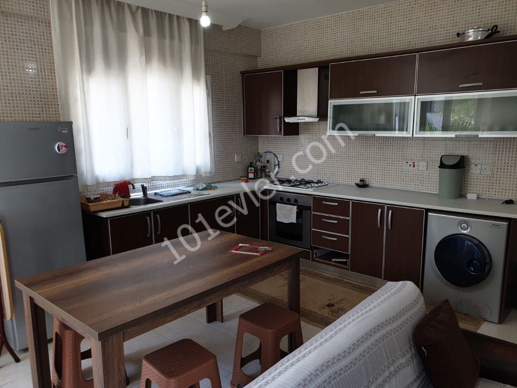 Girne merkezde kiralık 2+1 daire