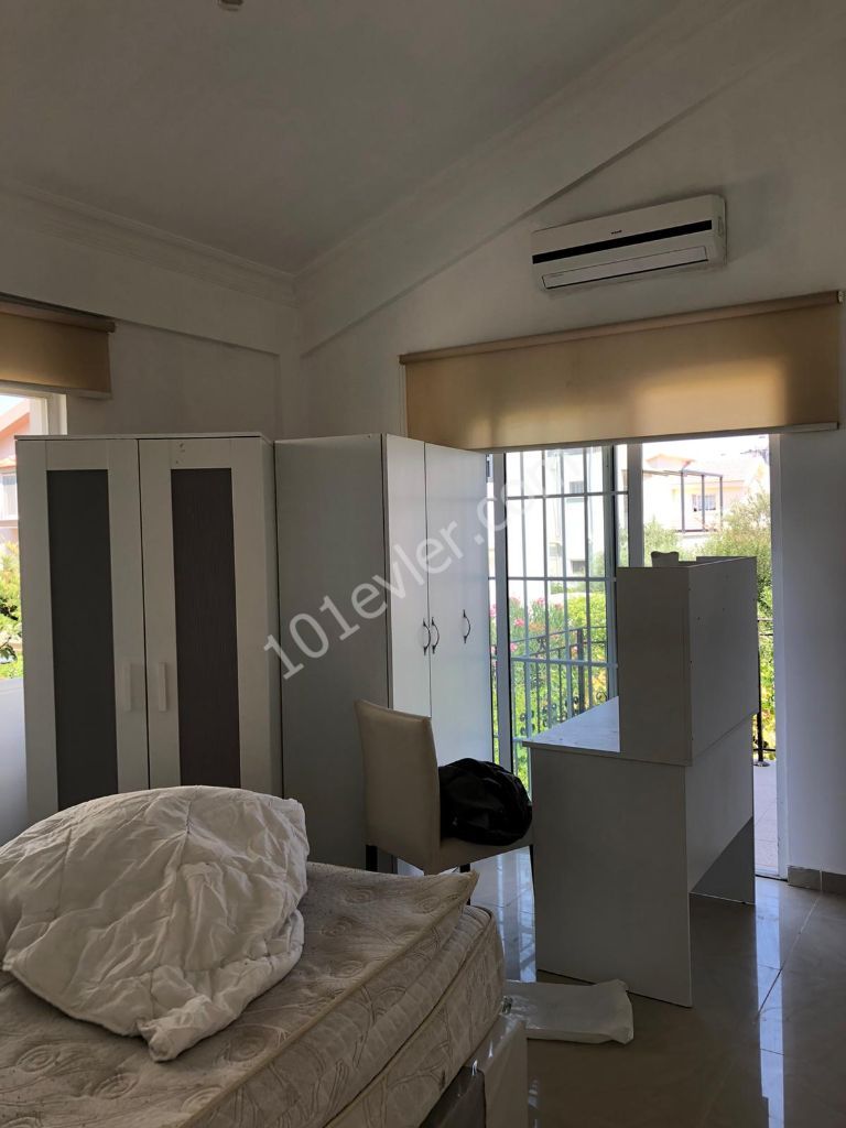 K.Kaymaklı da Ful Eşyalı Kiralık 3+1 Villa