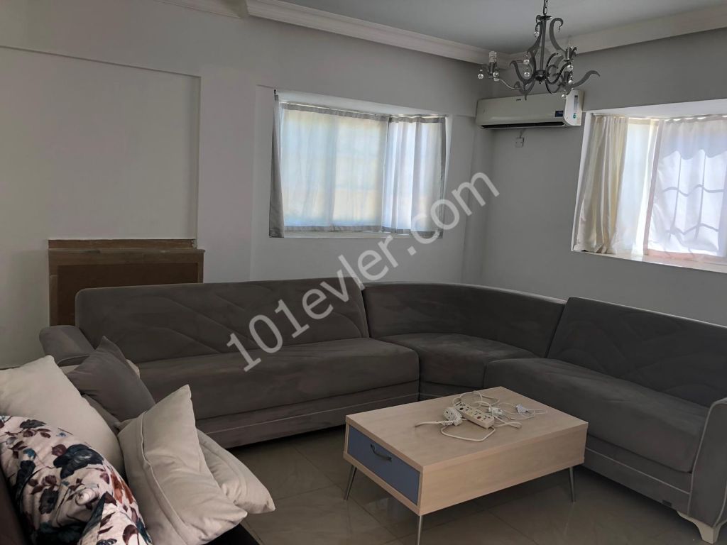 K.Kaymaklı da Ful Eşyalı Kiralık 3+1 Villa