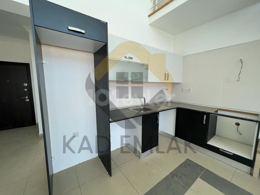 2+1 Apartments for Sale on a Site with a Pool in Lapta Hotels District ** 