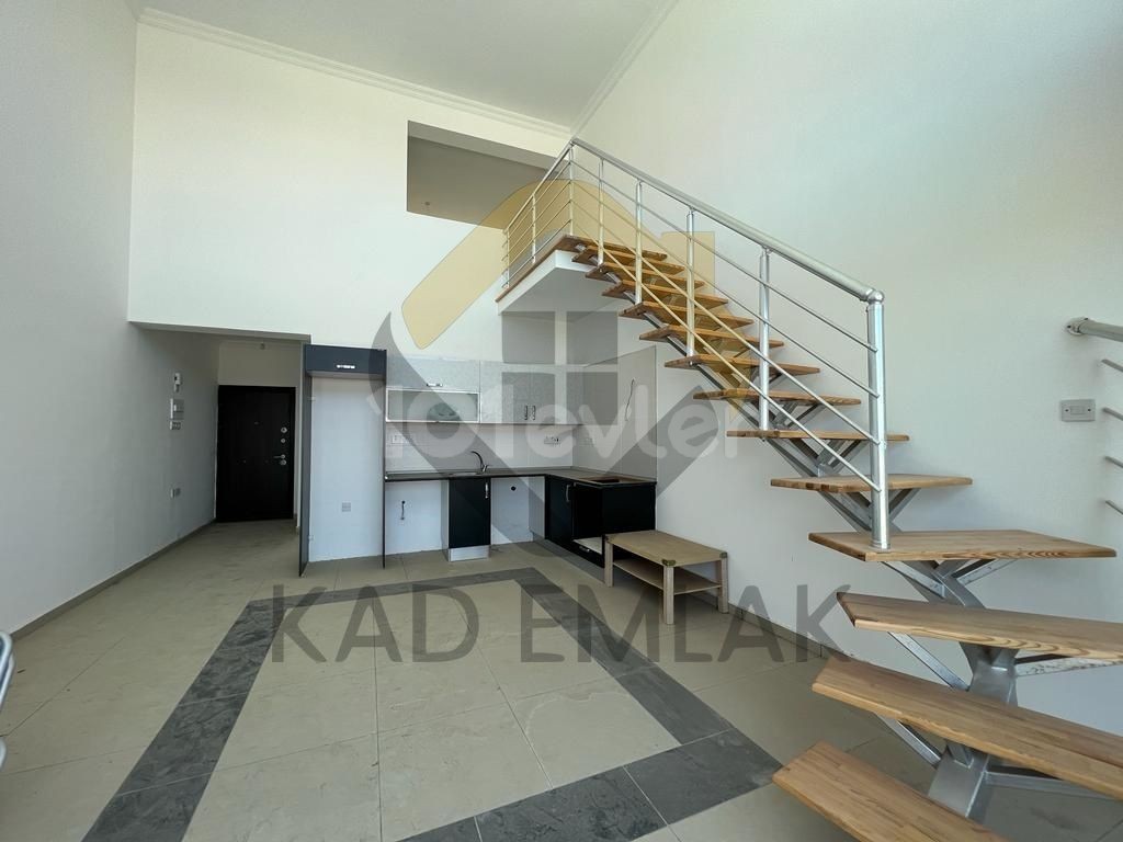 2+1 Apartments for Sale on a Site with a Pool in Lapta Hotels District ** 