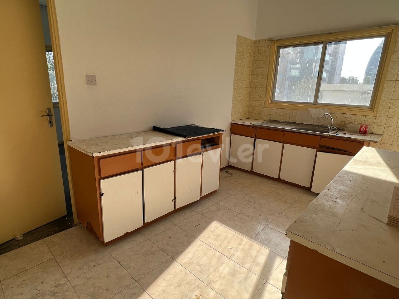 Flat For Sale in Kumsal, Nicosia