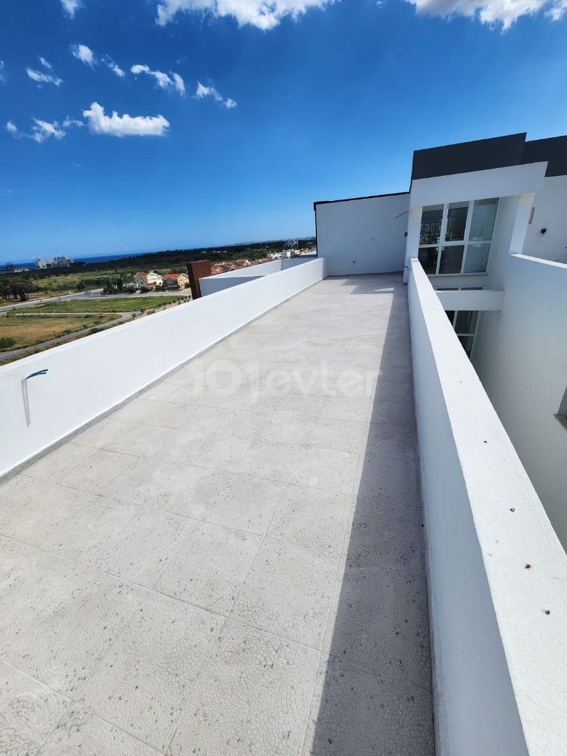 Penthouse mit einem Schlafzimmer zu verkaufen, 145 m2