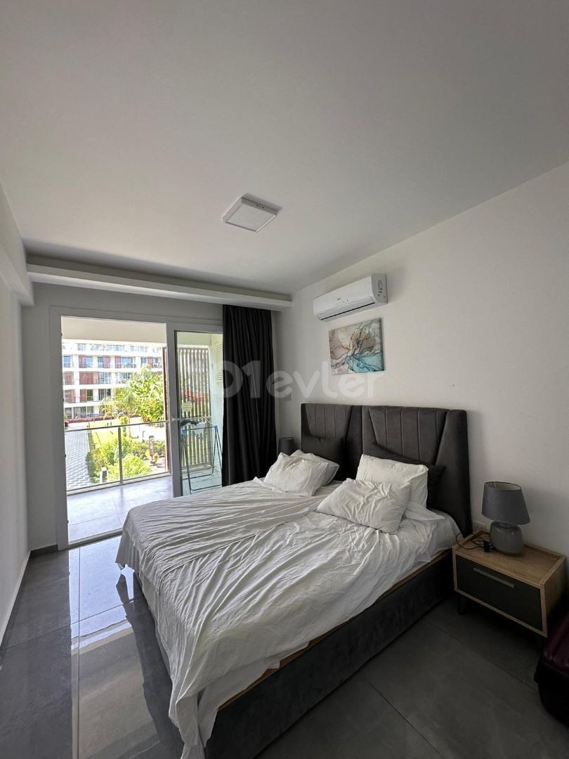 İskele, Long beach / Cortyard 1+1 flat for RENT