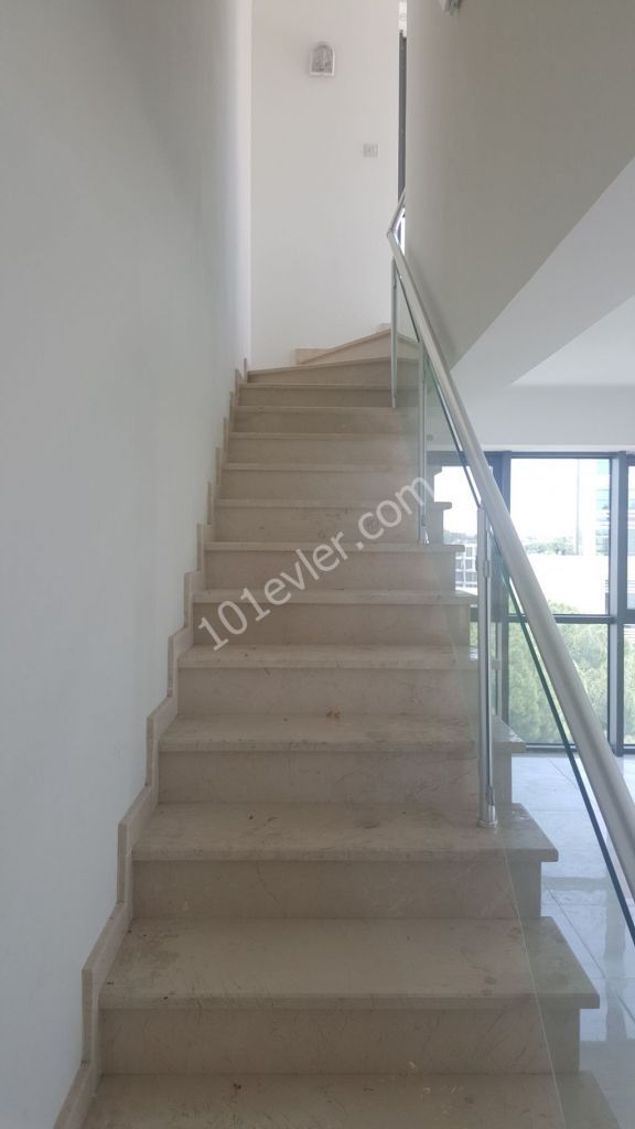 Penthouse For Sale in Yenişehir, Nicosia