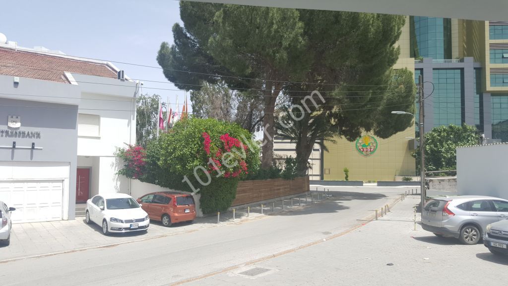 Penthouse Kaufen in Yenişehir, Nikosia