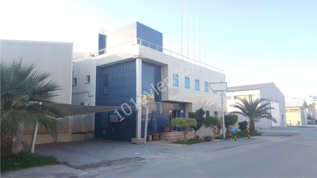 A READY-TO-USE WORKPLACE FOR SALE IN NICOSIA INDUSTRY WITH OFFICES, WAREHOUSES AND WAREHOUSES ** 