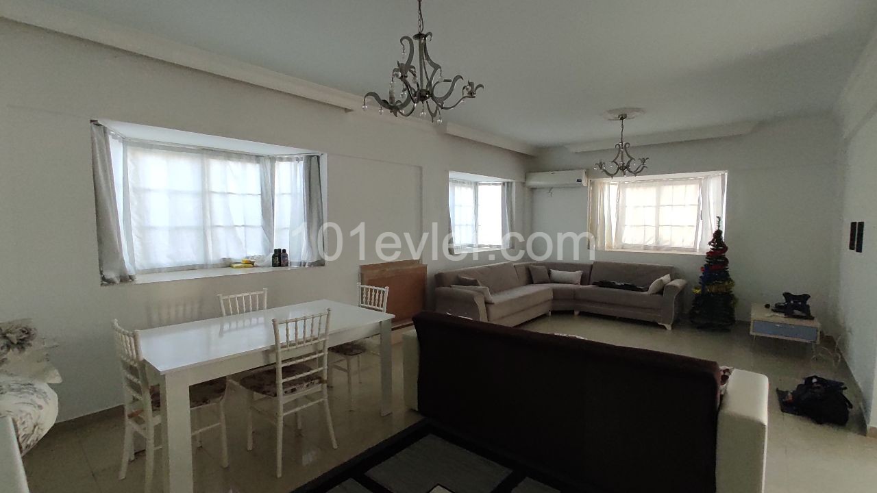 Villa To Rent in Küçük Kaymaklı, Nicosia