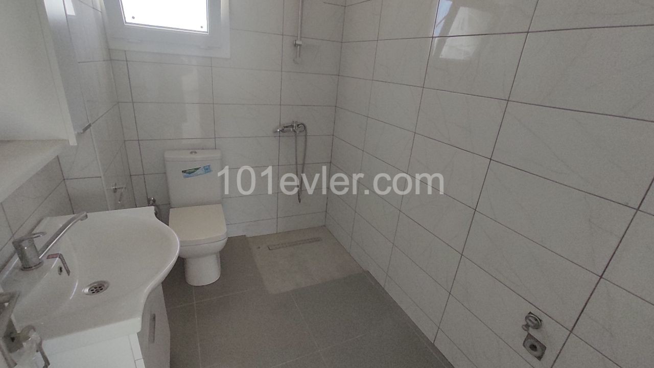 Penthouse mit 2 Schlafzimmern in Hamitköy ** 