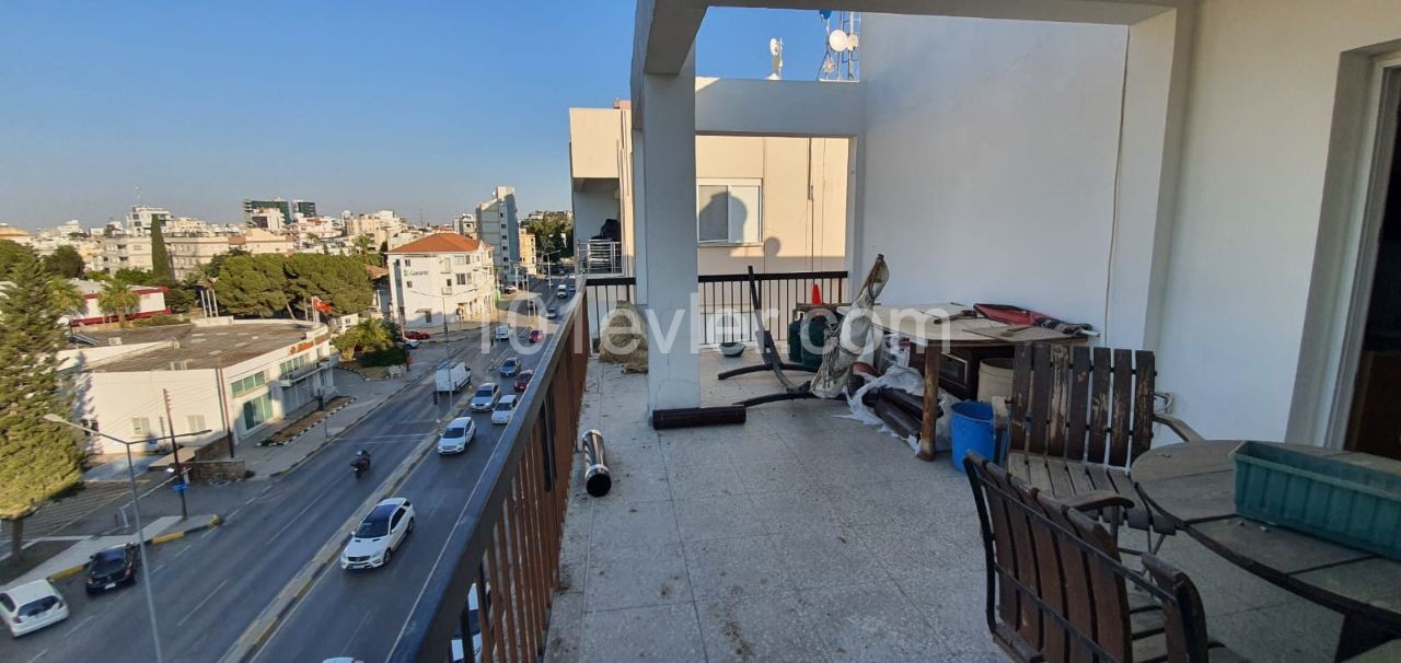 Kumsal Bölgesinde Eşsiz Manzarası İle Satılık Penthouse