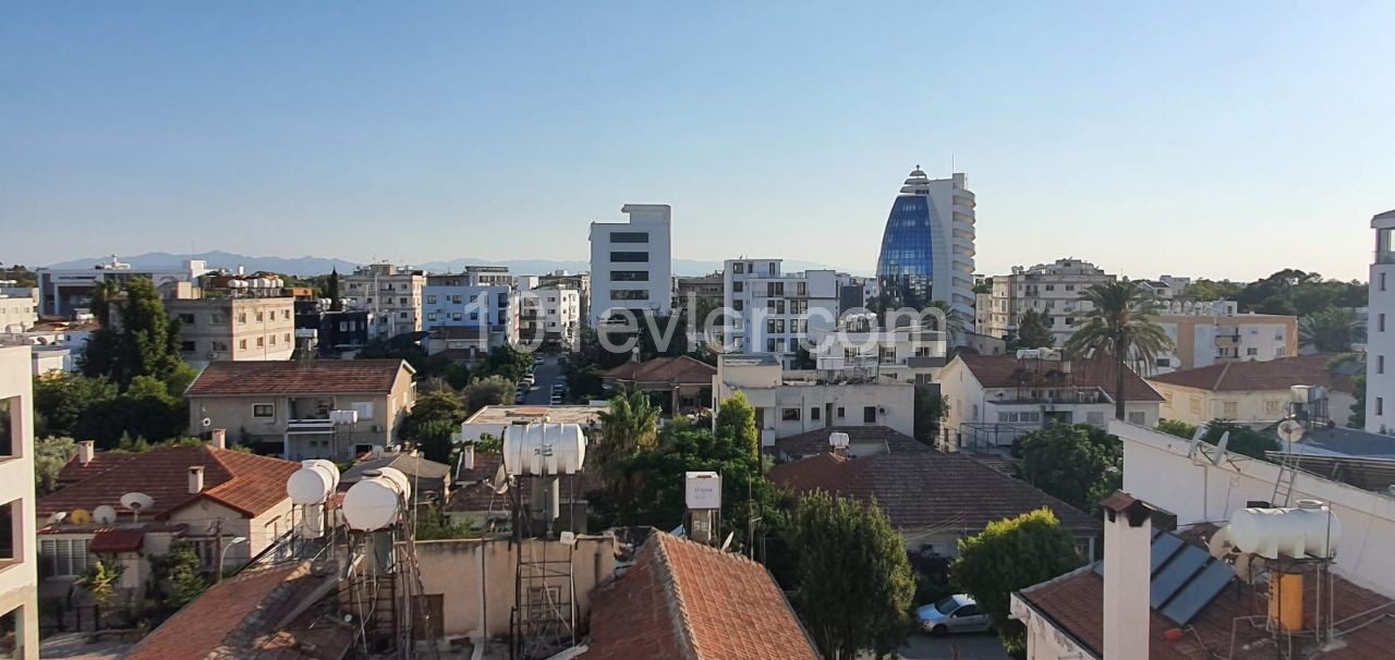 Kumsal Bölgesinde Eşsiz Manzarası İle Satılık Penthouse