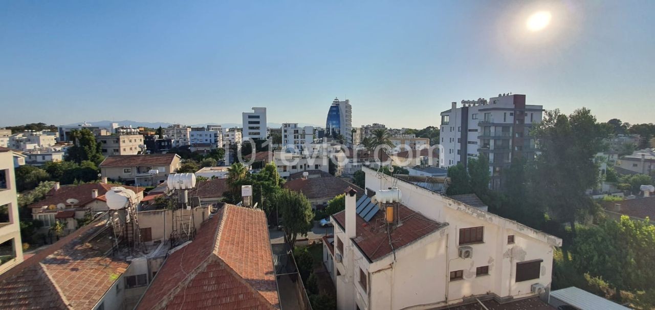 Penthouse Zum Verkauf Mit Einzigartigem Blick Auf Den Strand ** 