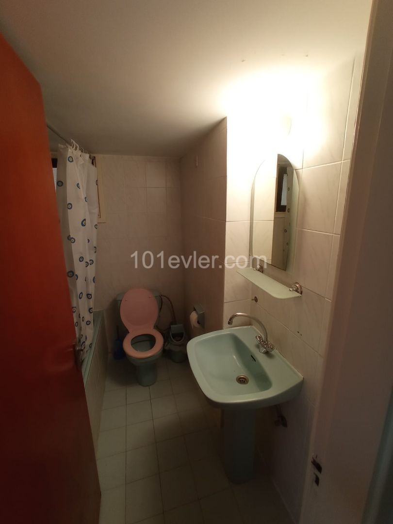 Flat To Rent in Köşklüçiftlik, Nicosia