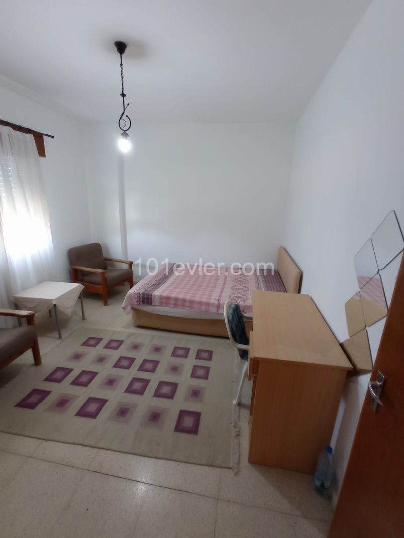 Flat To Rent in Köşklüçiftlik, Nicosia