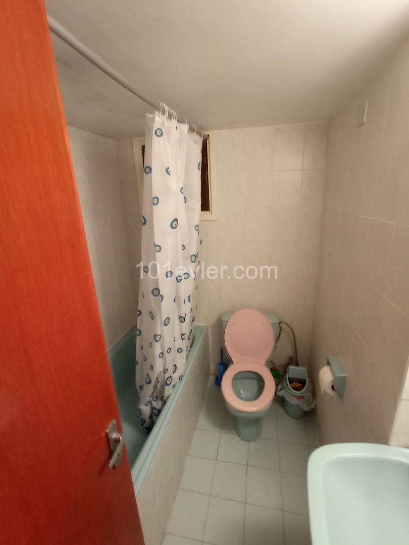 Flat To Rent in Köşklüçiftlik, Nicosia