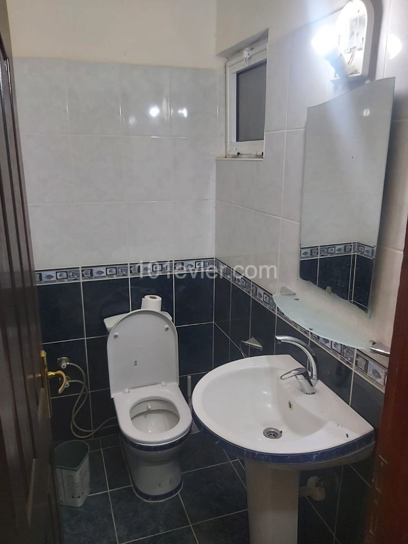 Flat To Rent in Küçük Kaymaklı, Nicosia