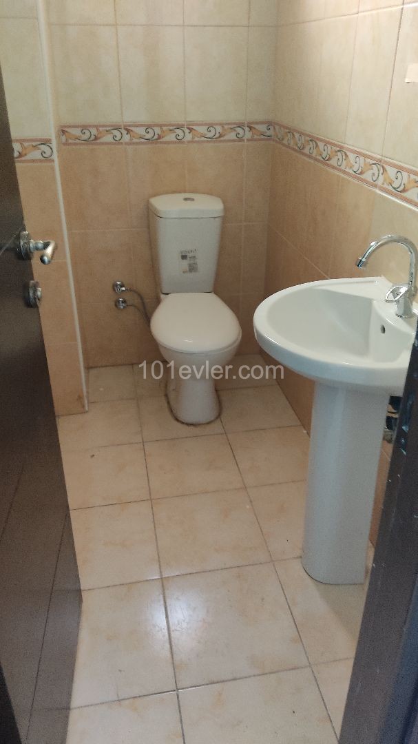 Flat To Rent in Küçük Kaymaklı, Nicosia