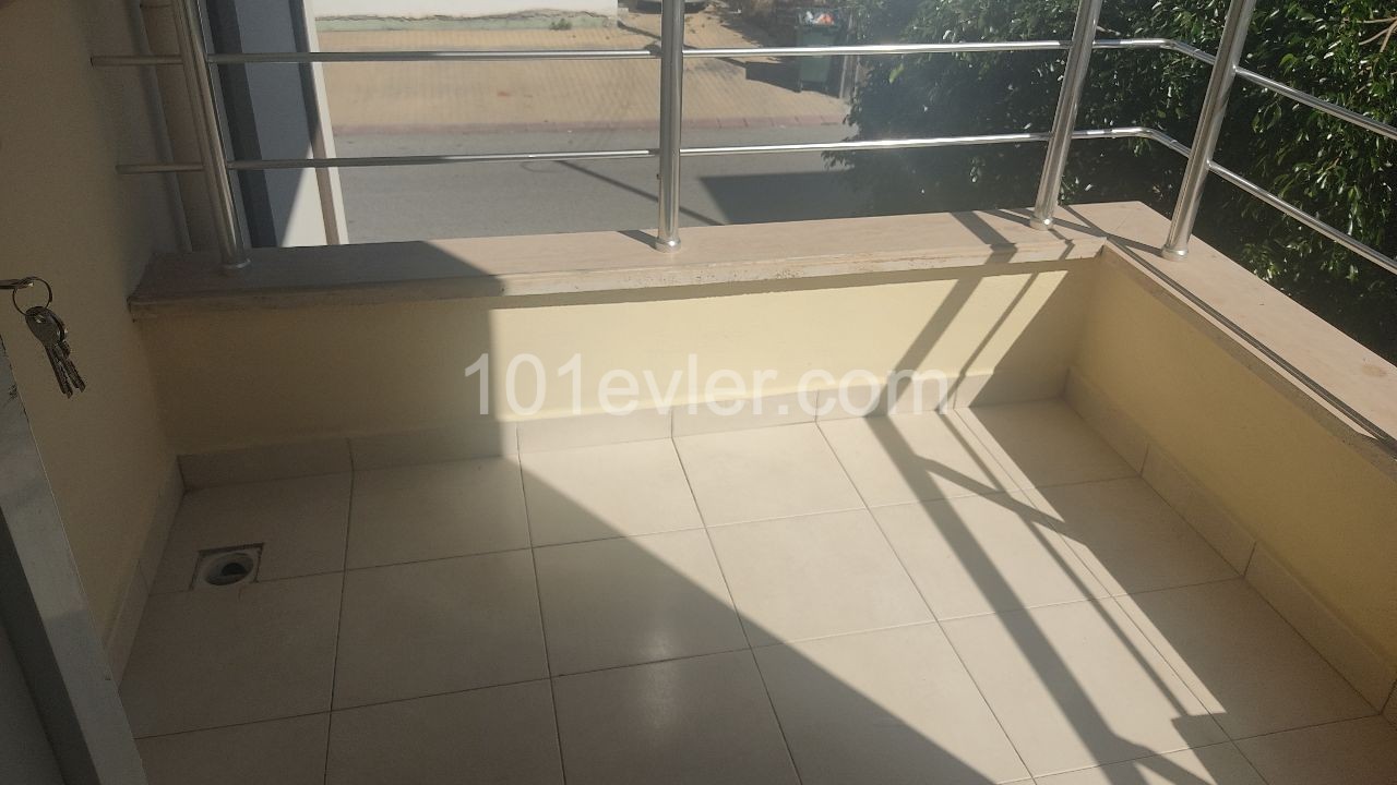 Flat To Rent in Küçük Kaymaklı, Nicosia