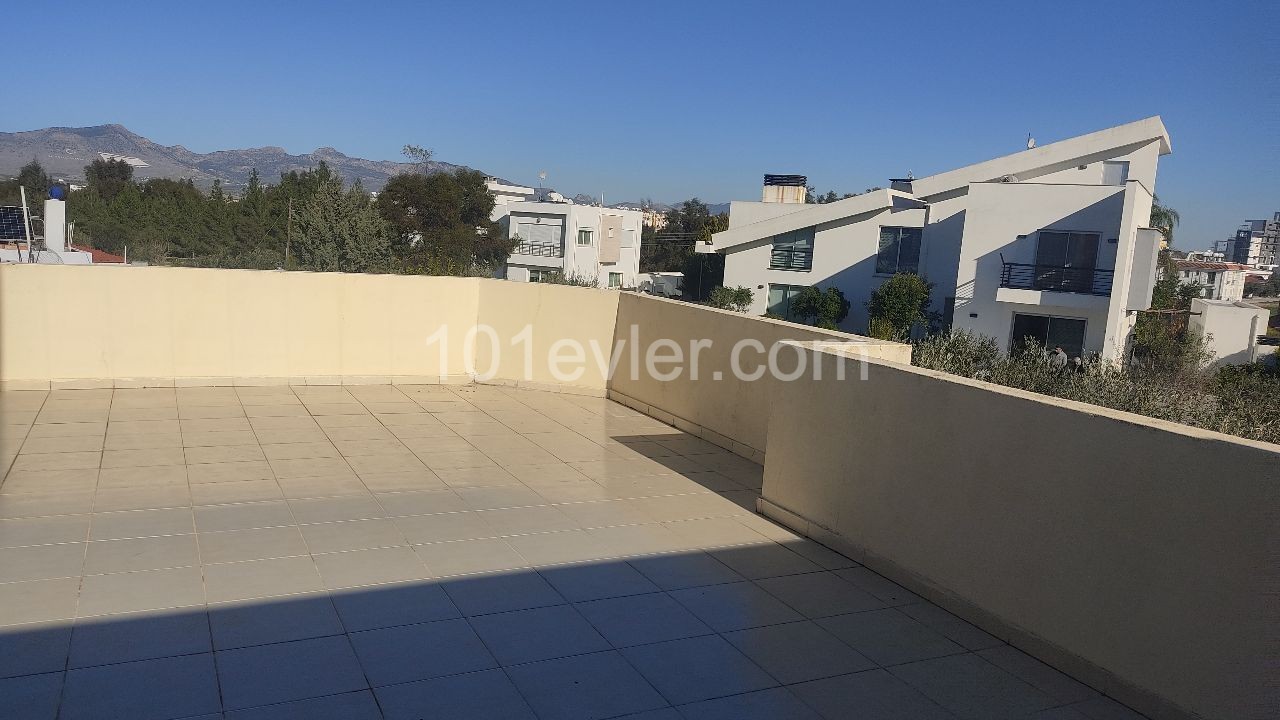 Penthouse To Rent in Metehan, Nicosia