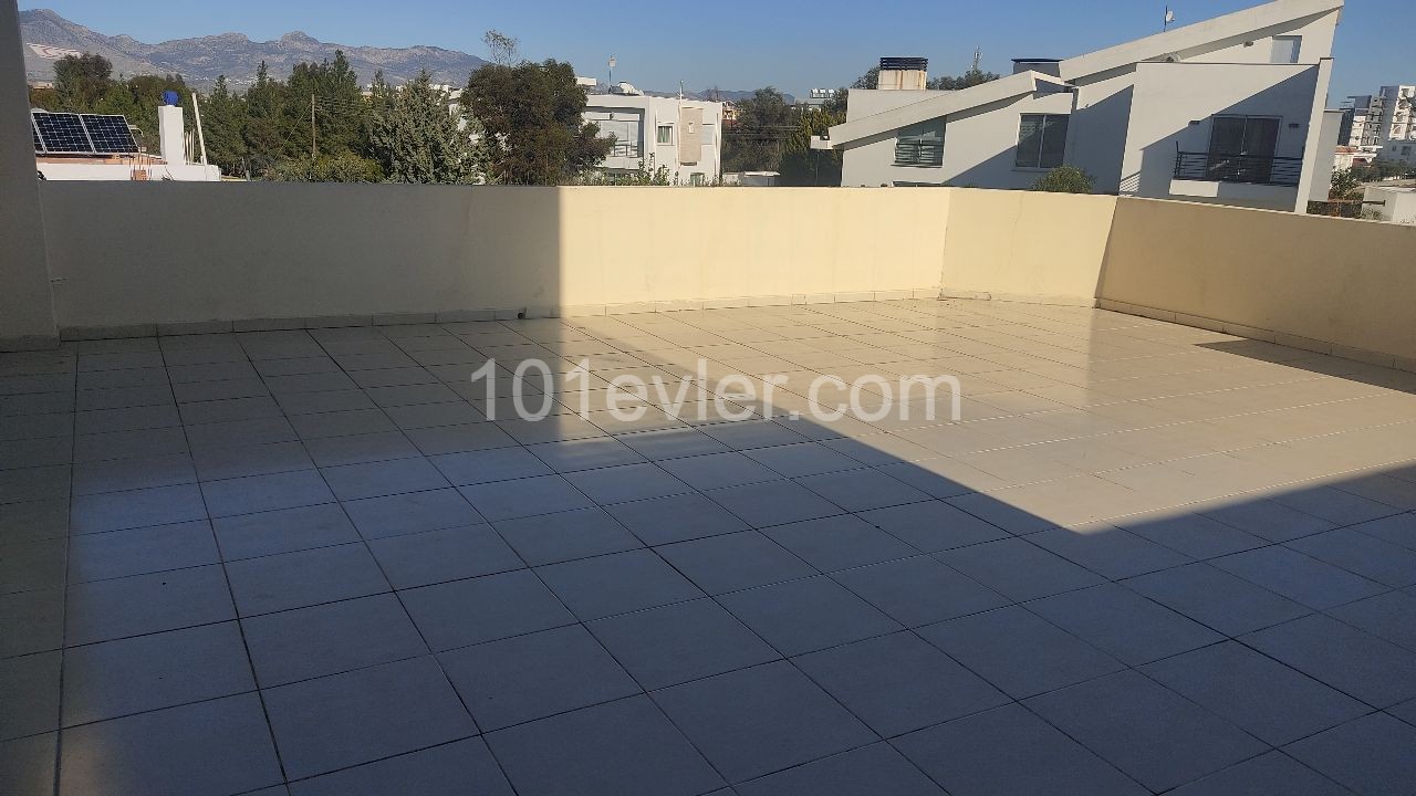 Penthouse To Rent in Metehan, Nicosia