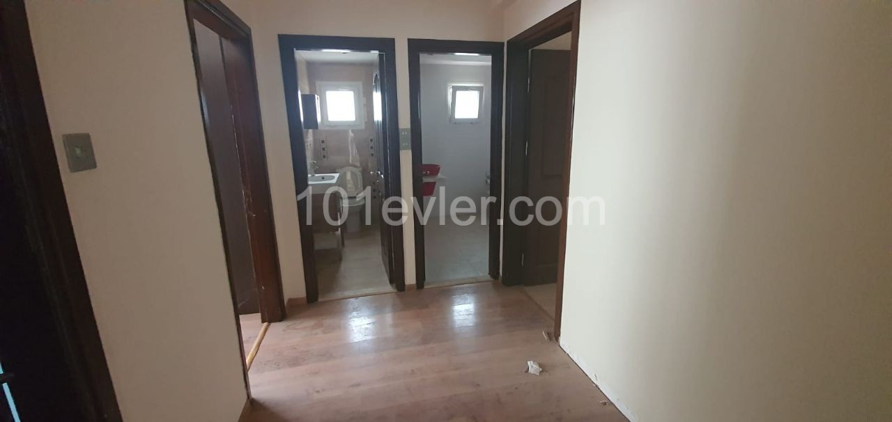 Ortaköyde Mükemmel Lokasyonda çok Geniş penthouse