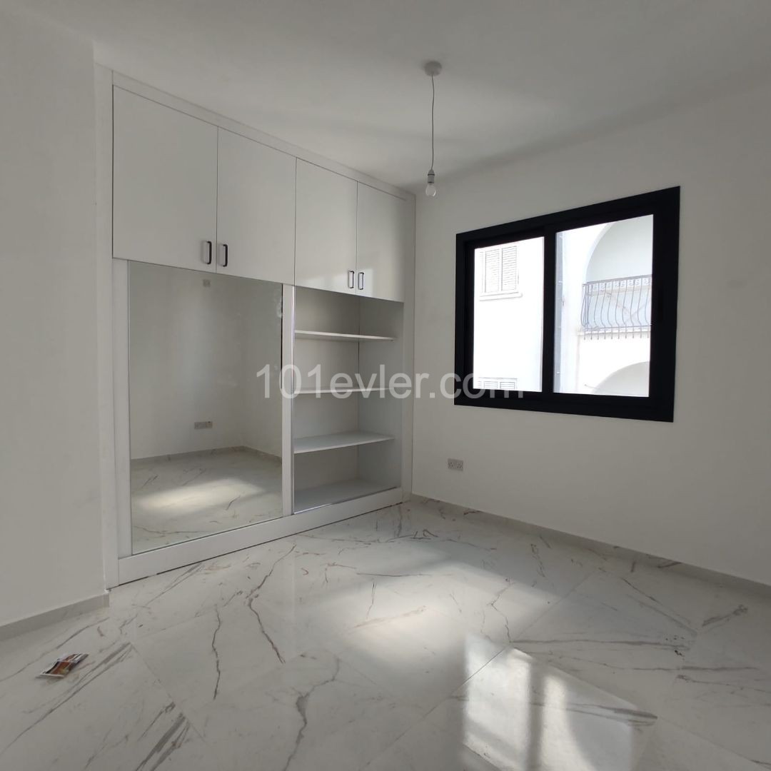 New 2+1 Flats in Yenişehir, Center of Nicosia ** 