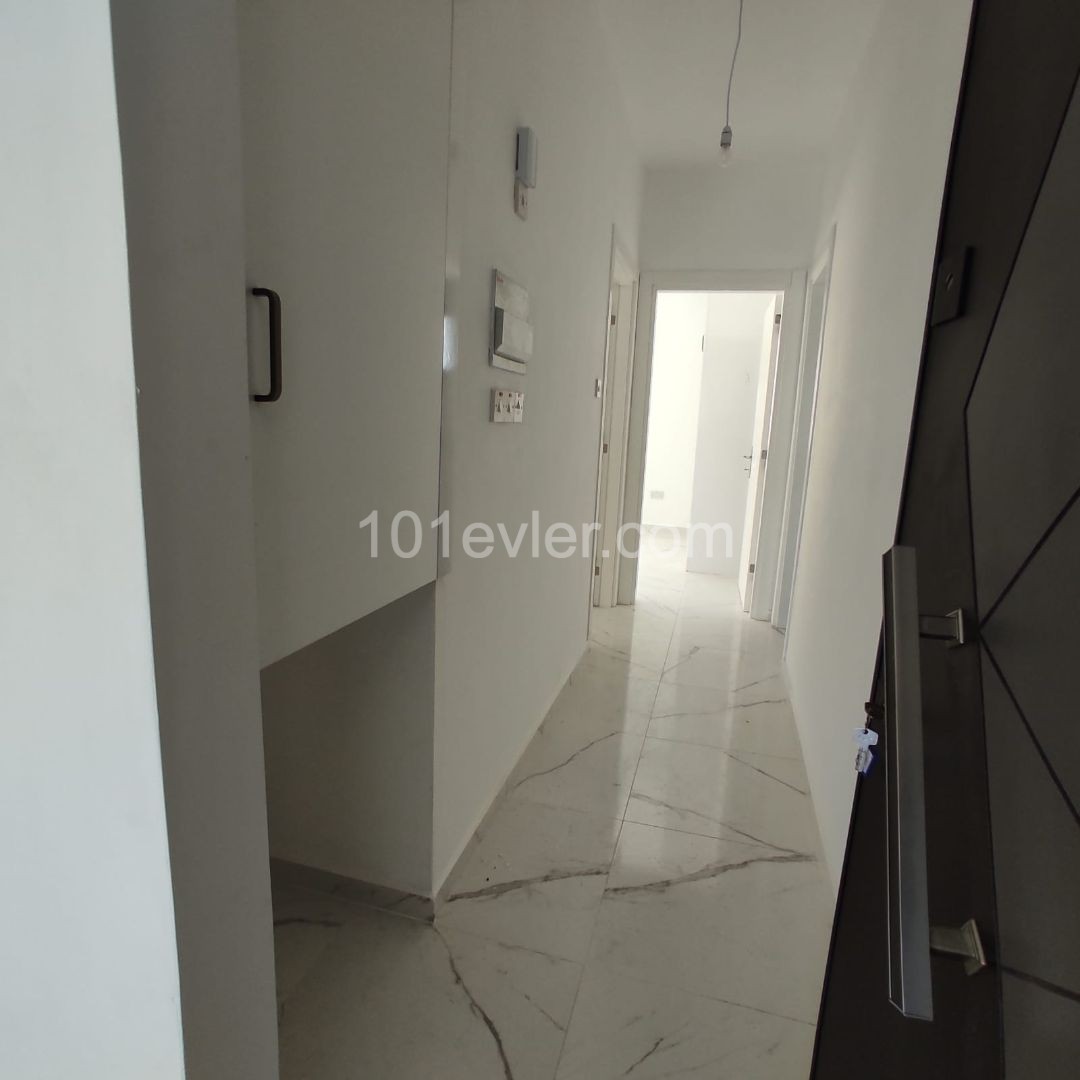 New 2+1 Flats in Yenişehir, Center of Nicosia ** 