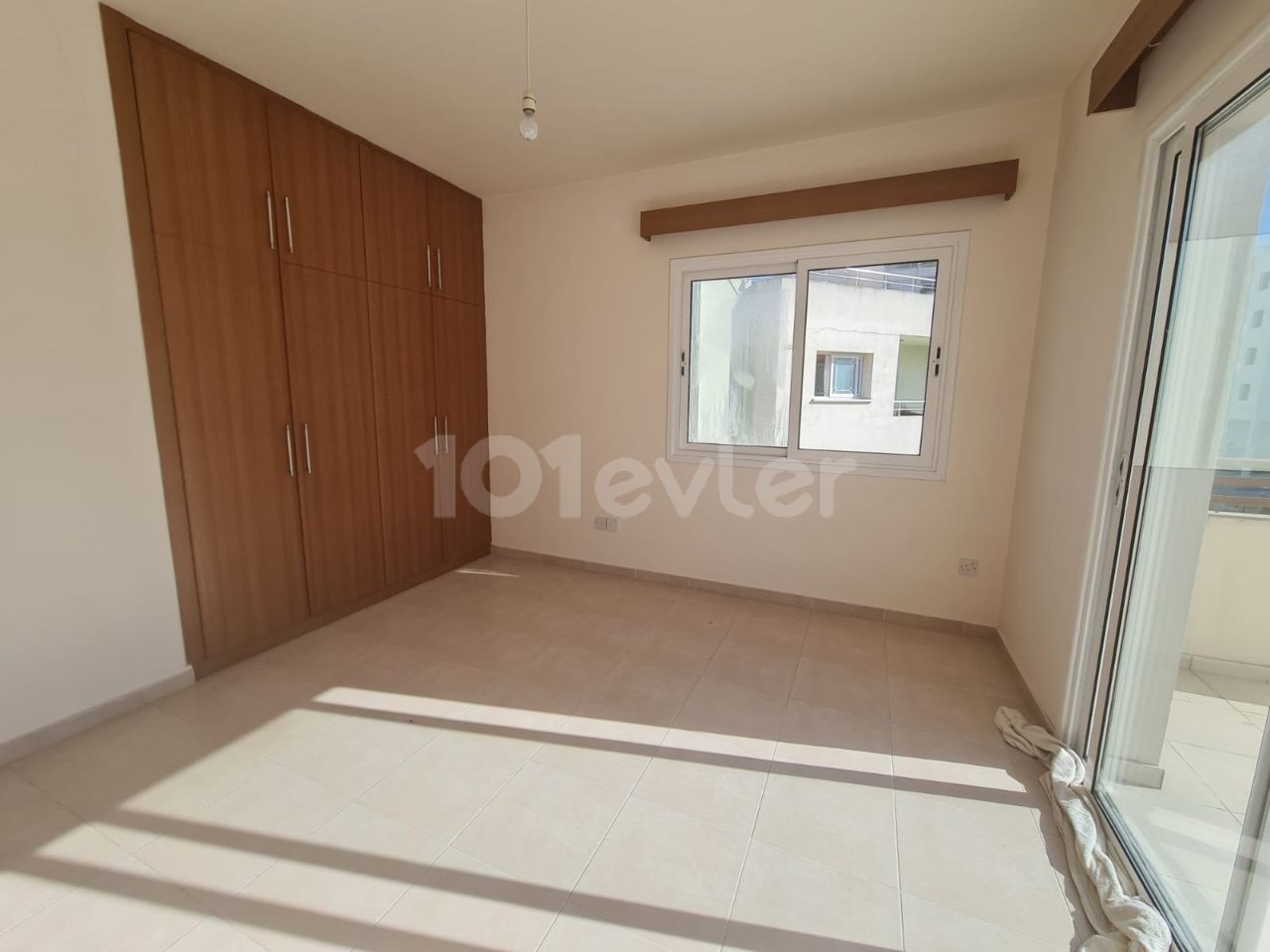 Gönyeli Girişinde 3+1 260 M2 büyüklüğünde Penthouse