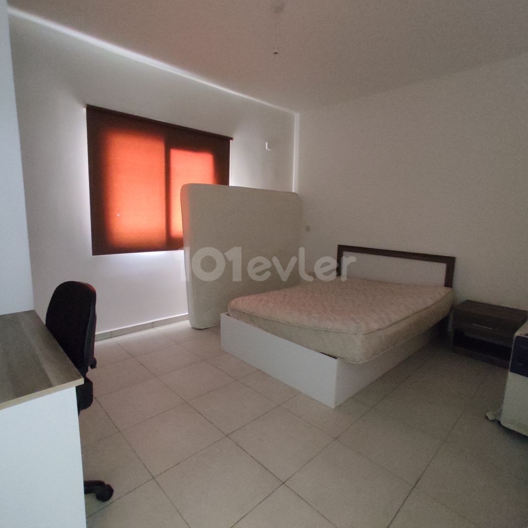 Lefkoşa Küçük Kaymalı Bölgesinde Bayan Öğrenciye Kiralık Çok Geniş 2+1 Daire