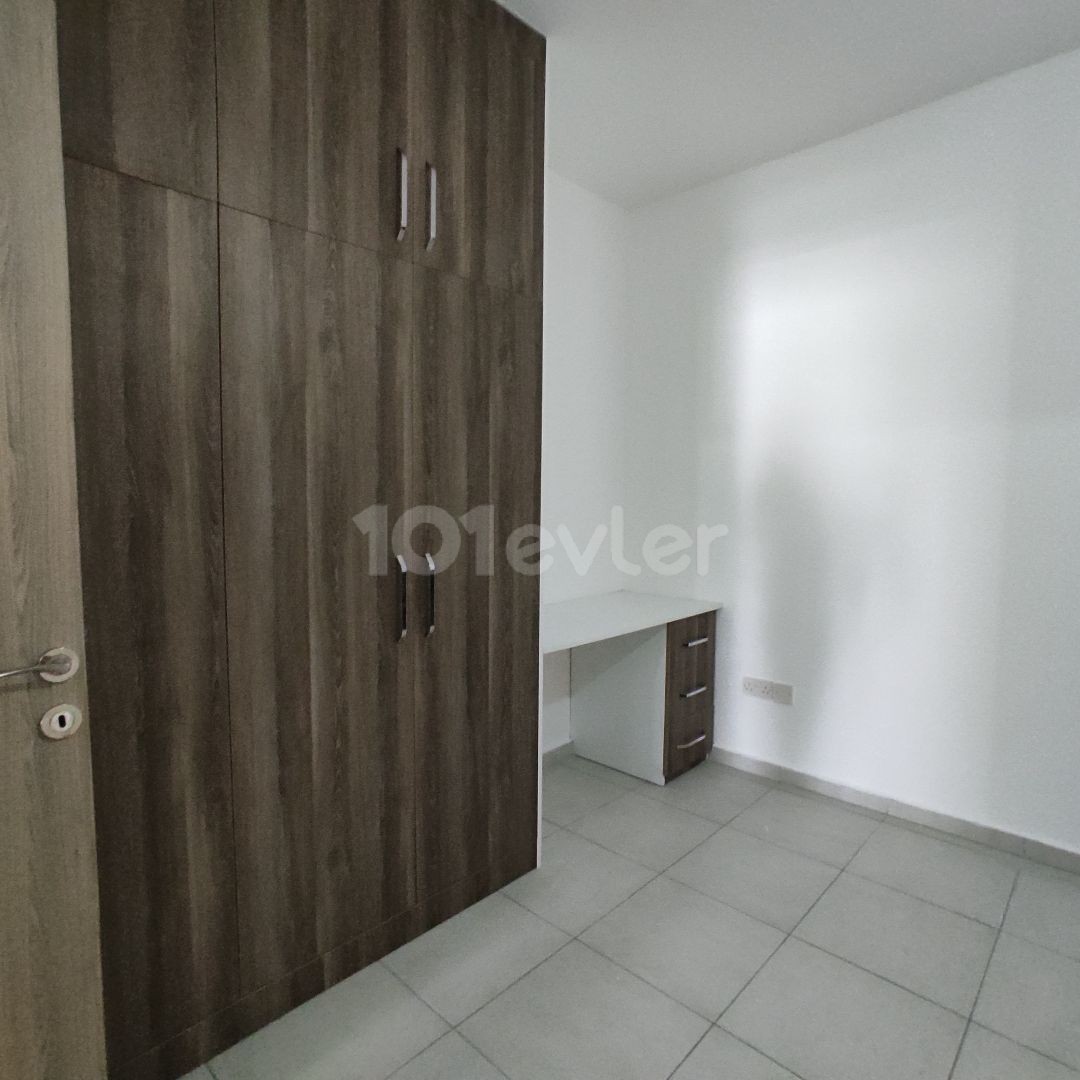 A Very Spacious 2+1 Apartment for Rent for a Female Student in the Small Kaymali District of Nicosia ** 